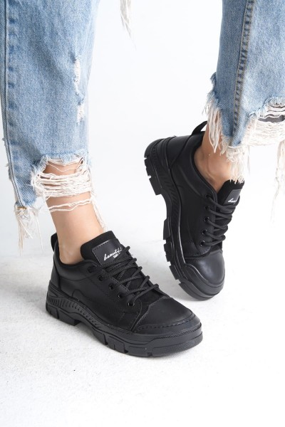 JANE Bağcıklı Ortopedik Taban Kadın Sneaker Spor Ayakkabı CST - Siyah JANE Bağcıklı Ortopedik Taban Kadın Sneaker Spor Ayakkabı CST - Siyah