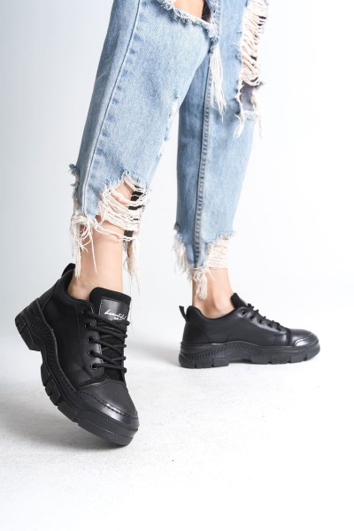 JANE Bağcıklı Ortopedik Taban Kadın Sneaker Spor Ayakkabı CST - Siyah JANE Bağcıklı Ortopedik Taban Kadın Sneaker Spor Ayakkabı CST - Siyah