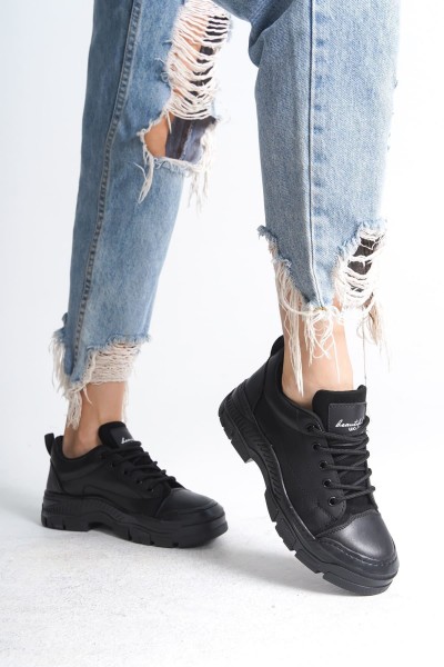 JANE Bağcıklı Ortopedik Taban Kadın Sneaker Spor Ayakkabı CST - Siyah JANE Bağcıklı Ortopedik Taban Kadın Sneaker Spor Ayakkabı CST - Siyah